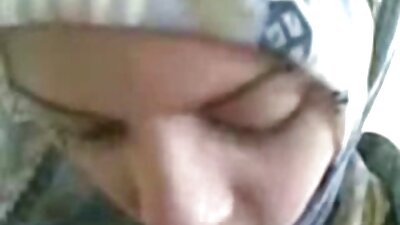 ਮੋਟੇ ਸ਼ੁਕੀਨ ਨਾਨੀ ਸਲਟ ਇੱਕ ਵੱਡੇ ਬੂਟ ਦੇ ਨਾਲ ਇੱਕ ਹਾਰਡ ਪੇਕਰ ਦੀ ਸਵਾਰੀ ਕਰਦੀ ਹੈ